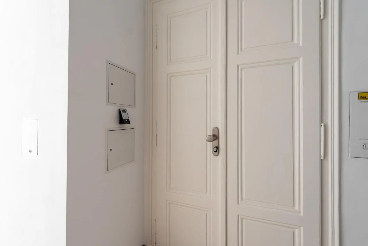 Prinz Eugen Studio At Belvedere By Hm Vienna 0*,  Austria