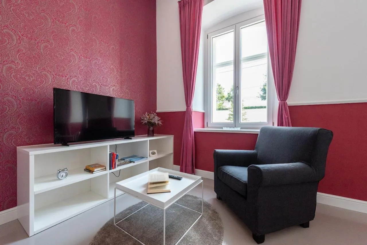 Apartment Prinz Eugen Studio At Belvedere By Hm Vienna Austria