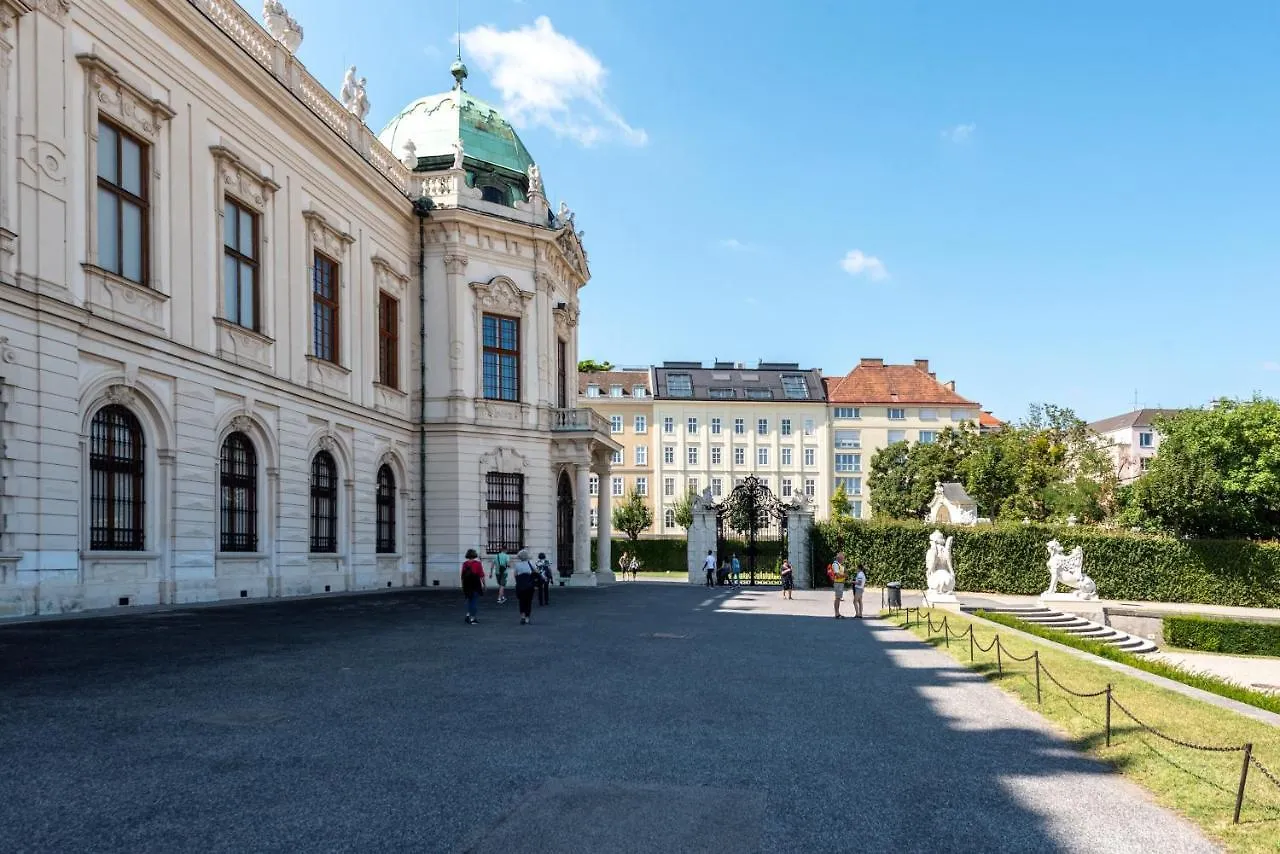 Apartment Prinz Eugen Studio At Belvedere By Hm Vienna