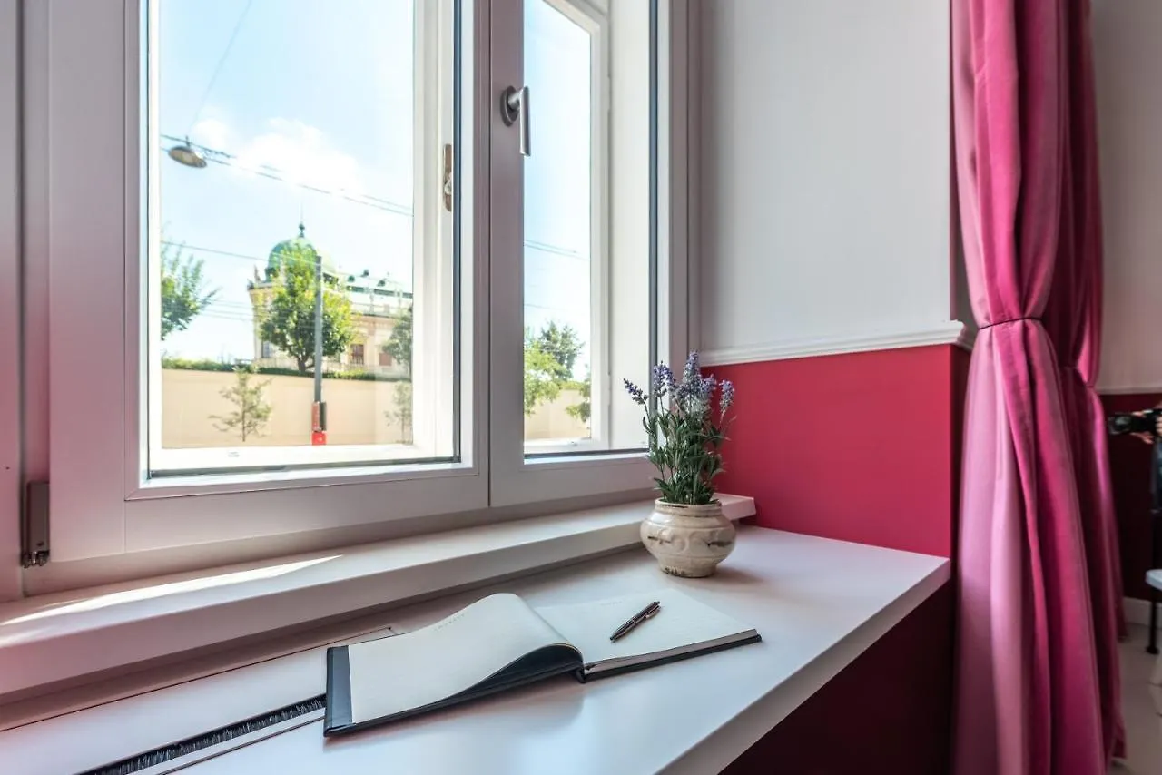 Apartamento Prinz Eugen Studio At Belvedere By Hm Viena Áustria